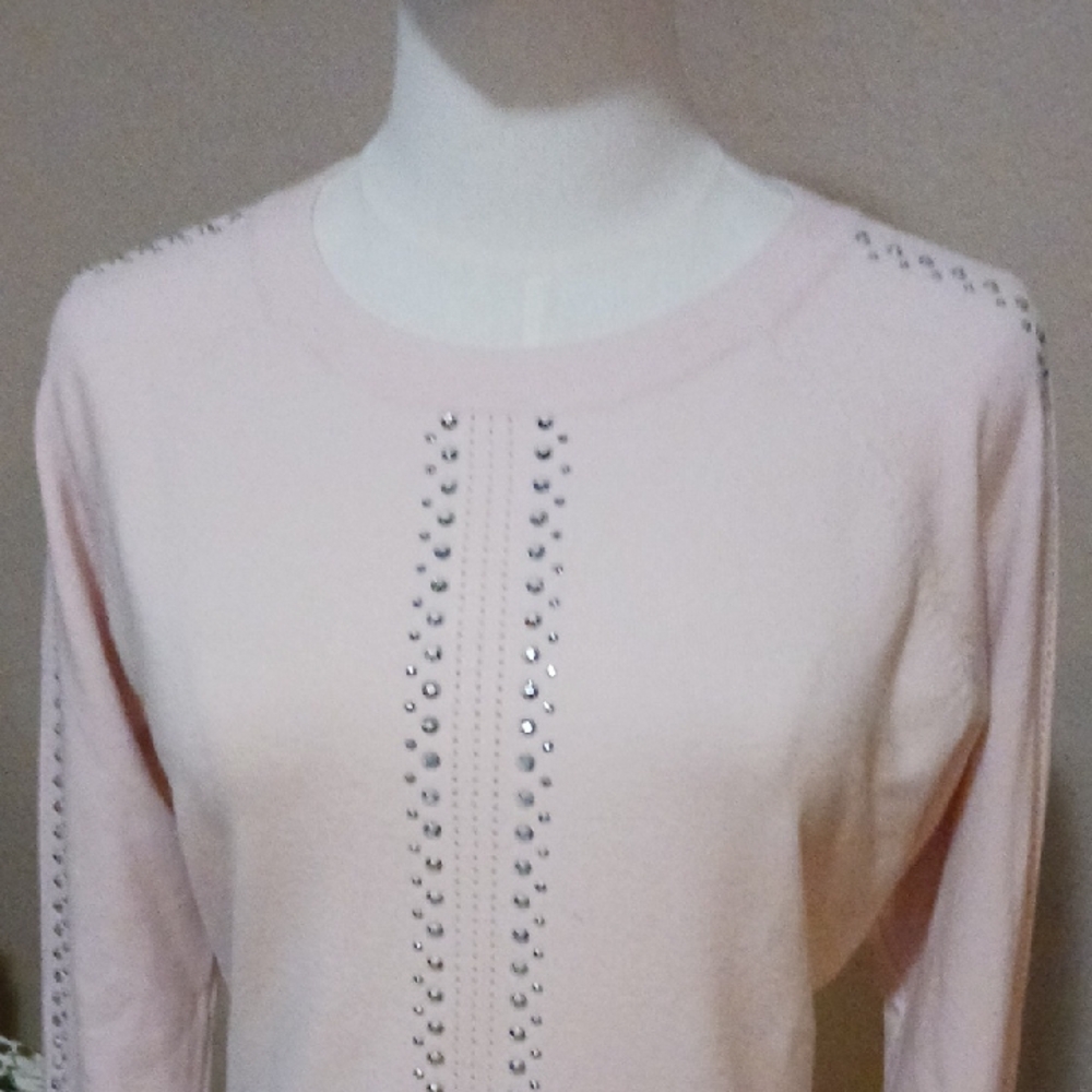 NWT- VIA MILANO- Pink Crew Neck Sweater with Silver Accents